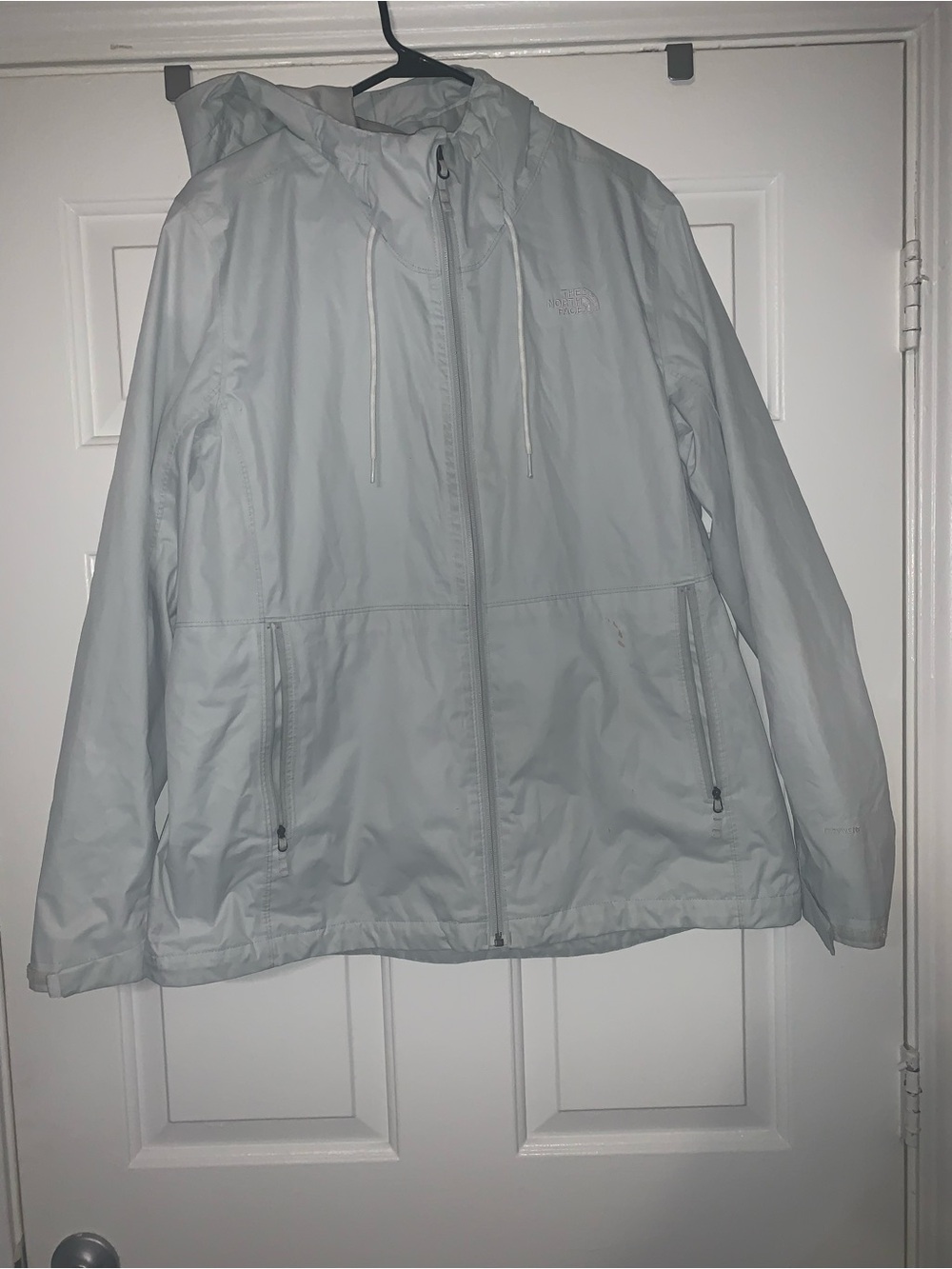 Women’s North Face Pale Gray Hooded Windbreaker Jacket (Size XL) USED